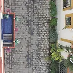 Centuria Macarena, Apartamento Duplex